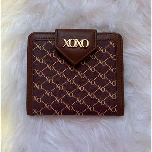 NWOT XOXO Wallet